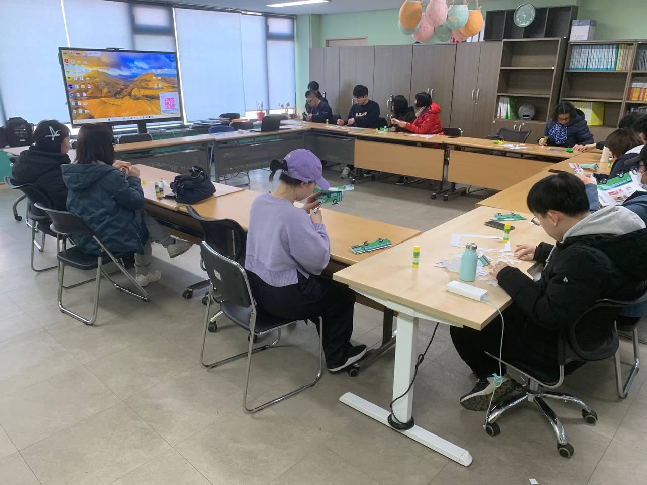 페이퍼아트 활동 사진 2