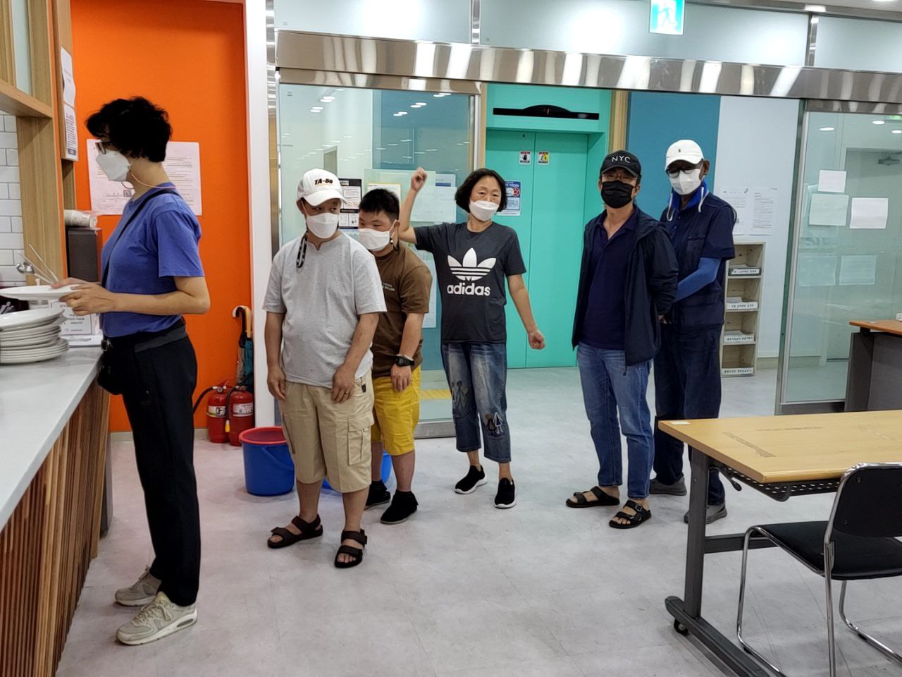 2022/08/31(수) - 점심식사(동그랑땡, 미역국, 브로콜리, 호박나물, 잡곡밥...)