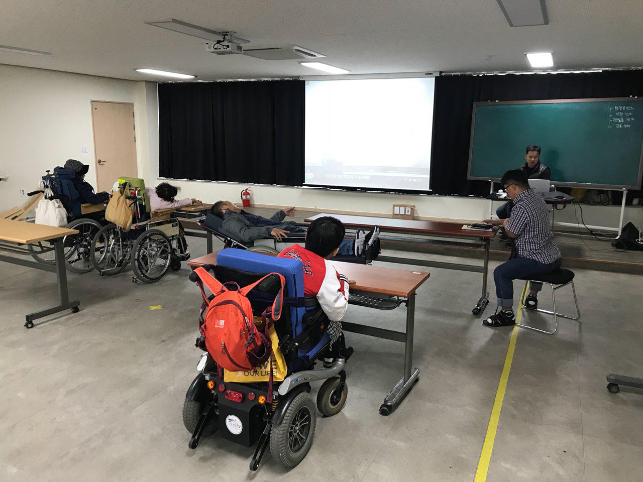 2018년 11월 16일 - 사회수업 사진