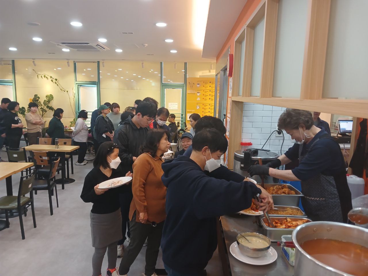 2024년 10월 18일(금) 점심식사 사진