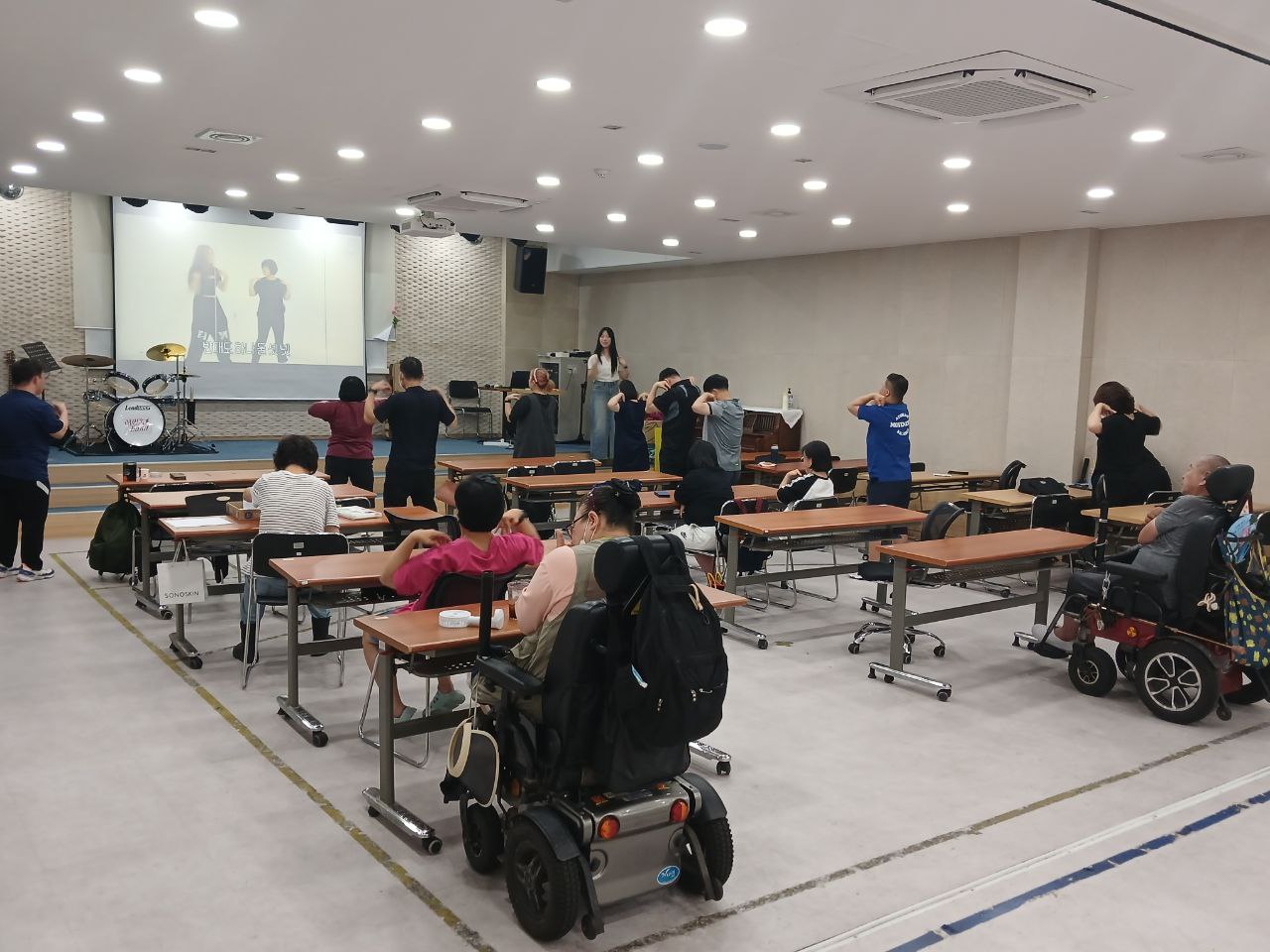 2024년 7월 22일(월) 두둠칫 방송댄스 수업사진