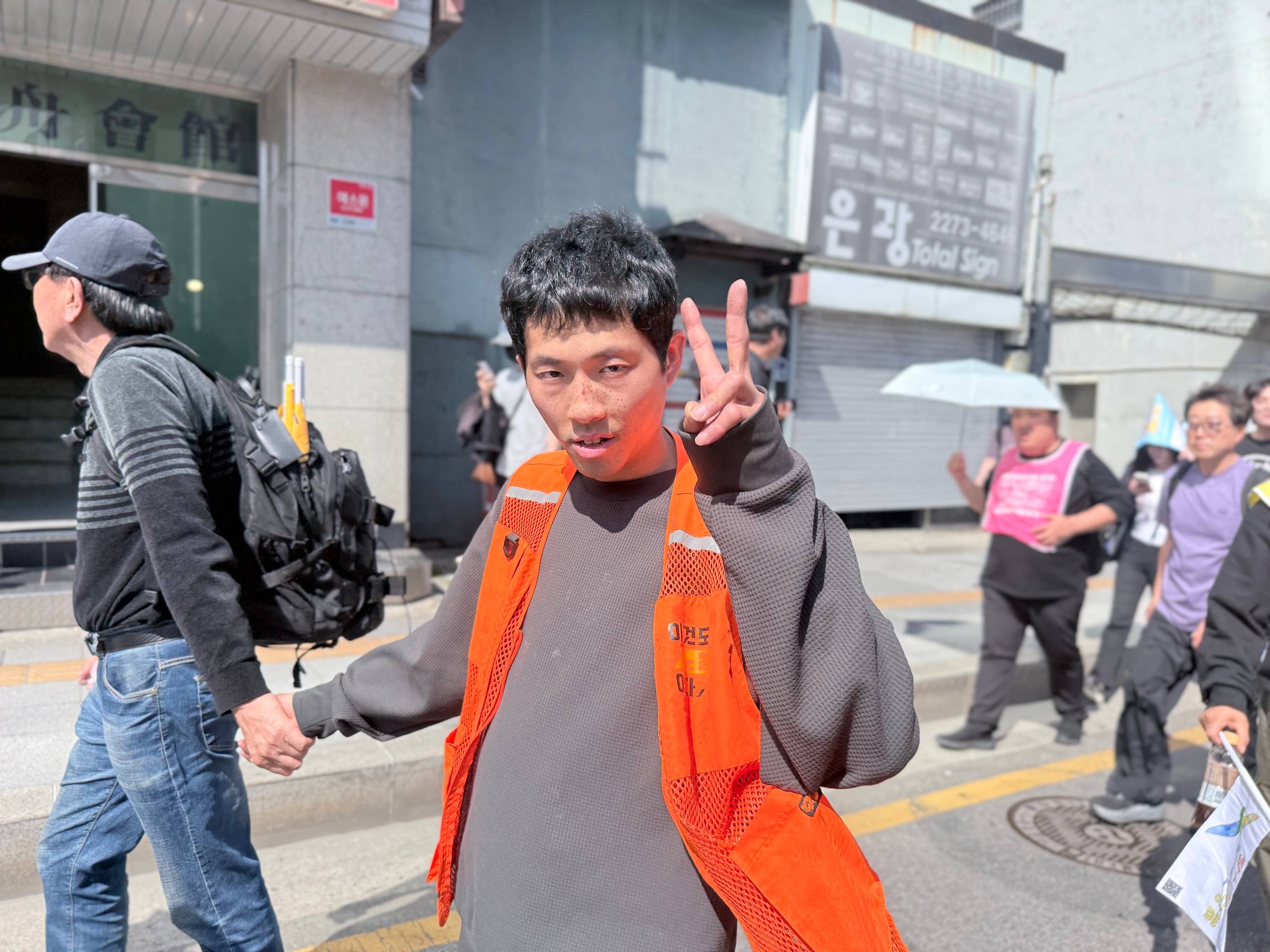 “우리는 노동자로 살아가고 있습니다” – 2026 노동절, 권리중심노동자들의 외침
