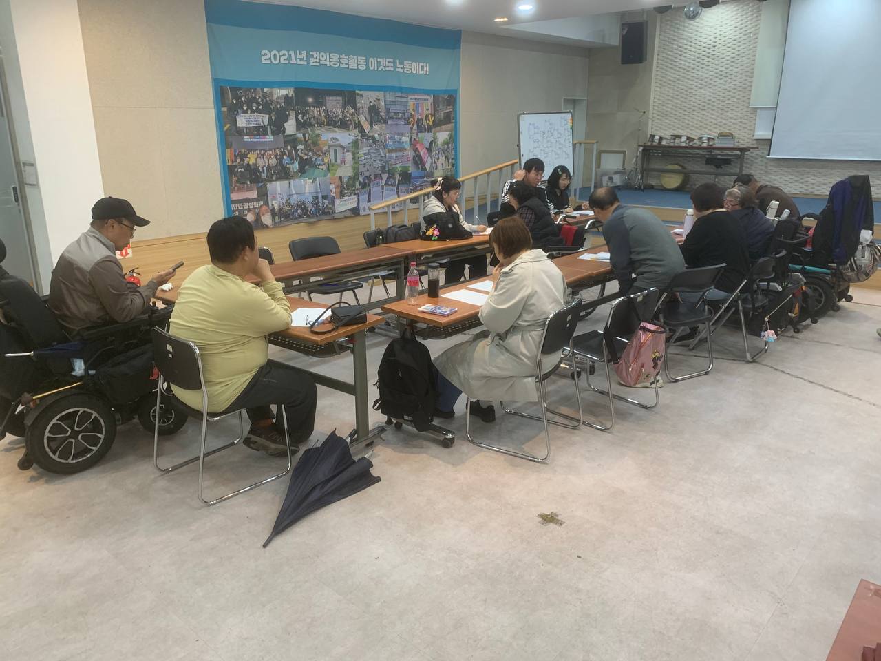 2025년 4월 22일(화) 중등수학 수업사진