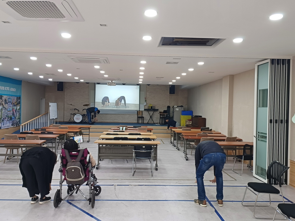 2024년 4월 8일(월) 두둠칫 방송 댄스 수업 사진