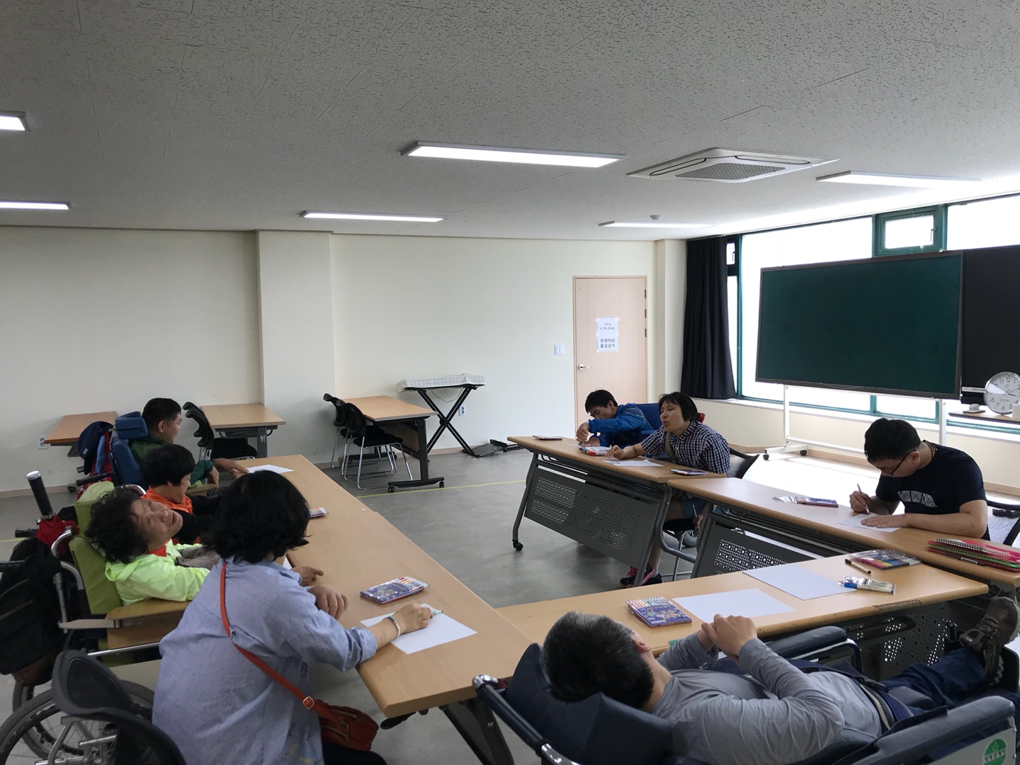 2018년 5월 24일 - 미술수업 사진