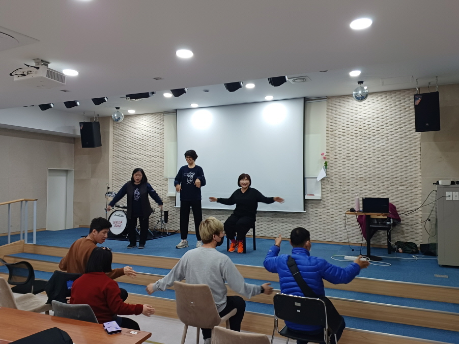 2024년 4월 2일(화) 색동 아리랑-춤 수업 사진