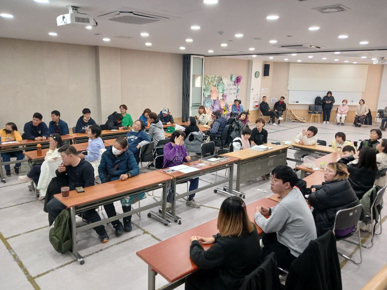 2024년 11월 11일(월) 두런두런 전체 합반 수업사진