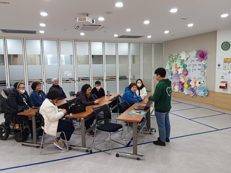 2024년 3월 15일(금) 두런두런 2반 수업 사진