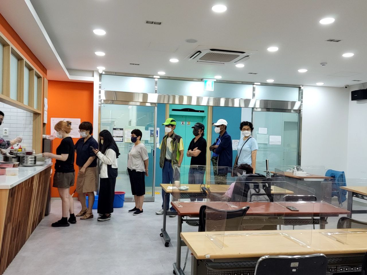 2022/08/03(수) - 점심식사(수육, 비빔국수, 유부된장국...)
