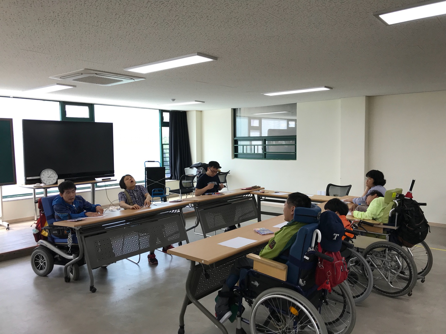 2018년 5월 24일 - 미술수업 사진