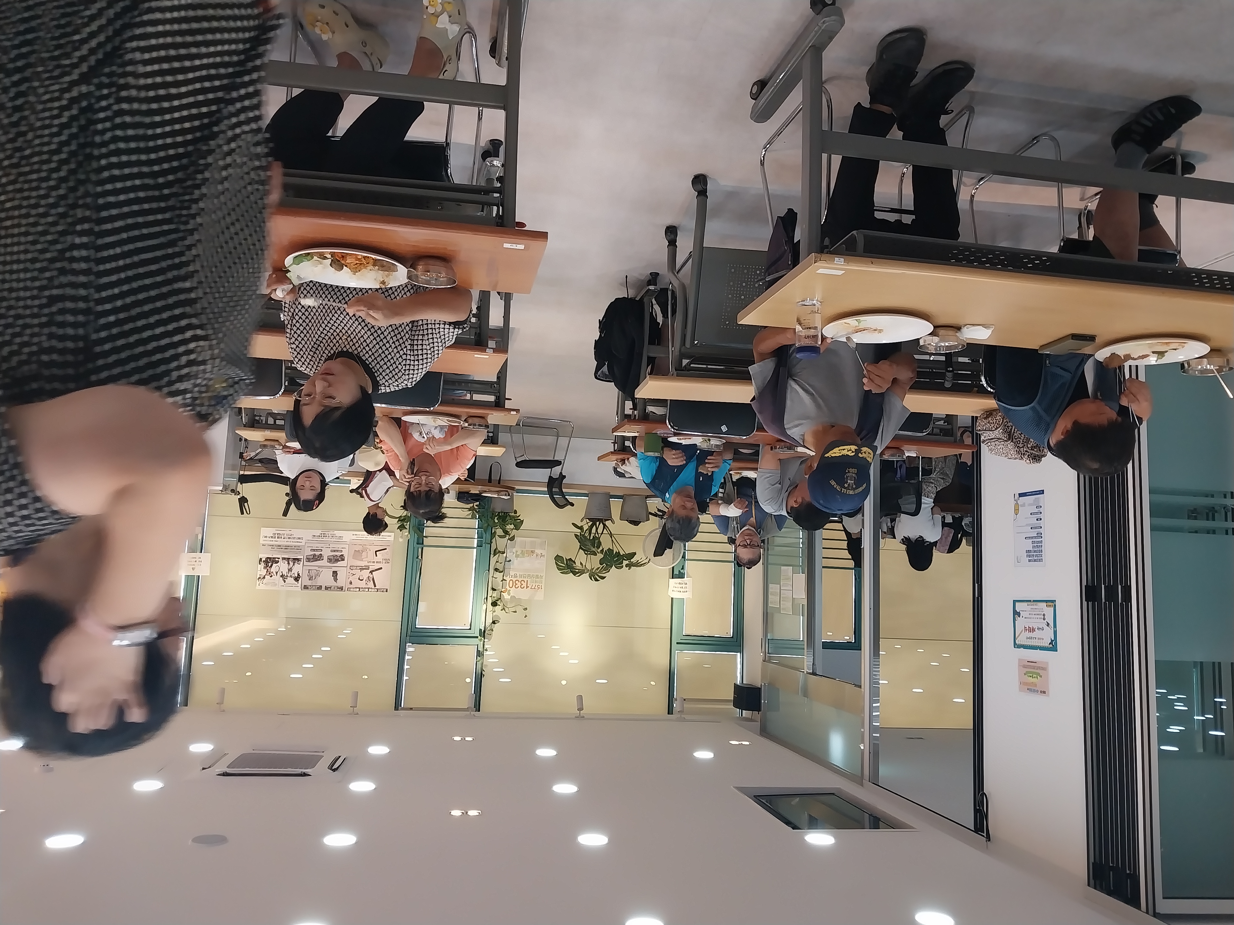 2023년 08월 08일(화) 점심급식(떡갈비, 오징어무국...)