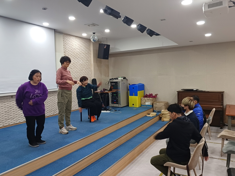 2024년 4월 9일(화) 색동 아리랑(춤) 수업 사진