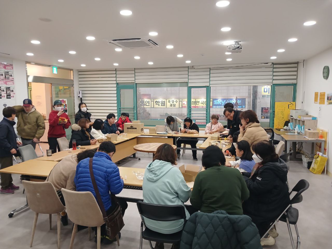 2024년 12월 5일(목) 우리동네 베프, 드로잉 세상 합반 수업사진