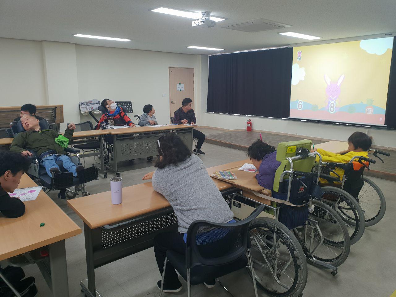 2019년 4월 16일 - 수학수업 사진