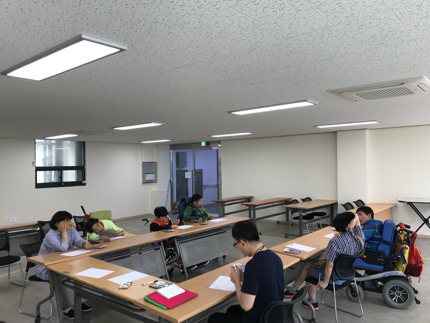 2018년 5월 24일 - 미술수업 사진