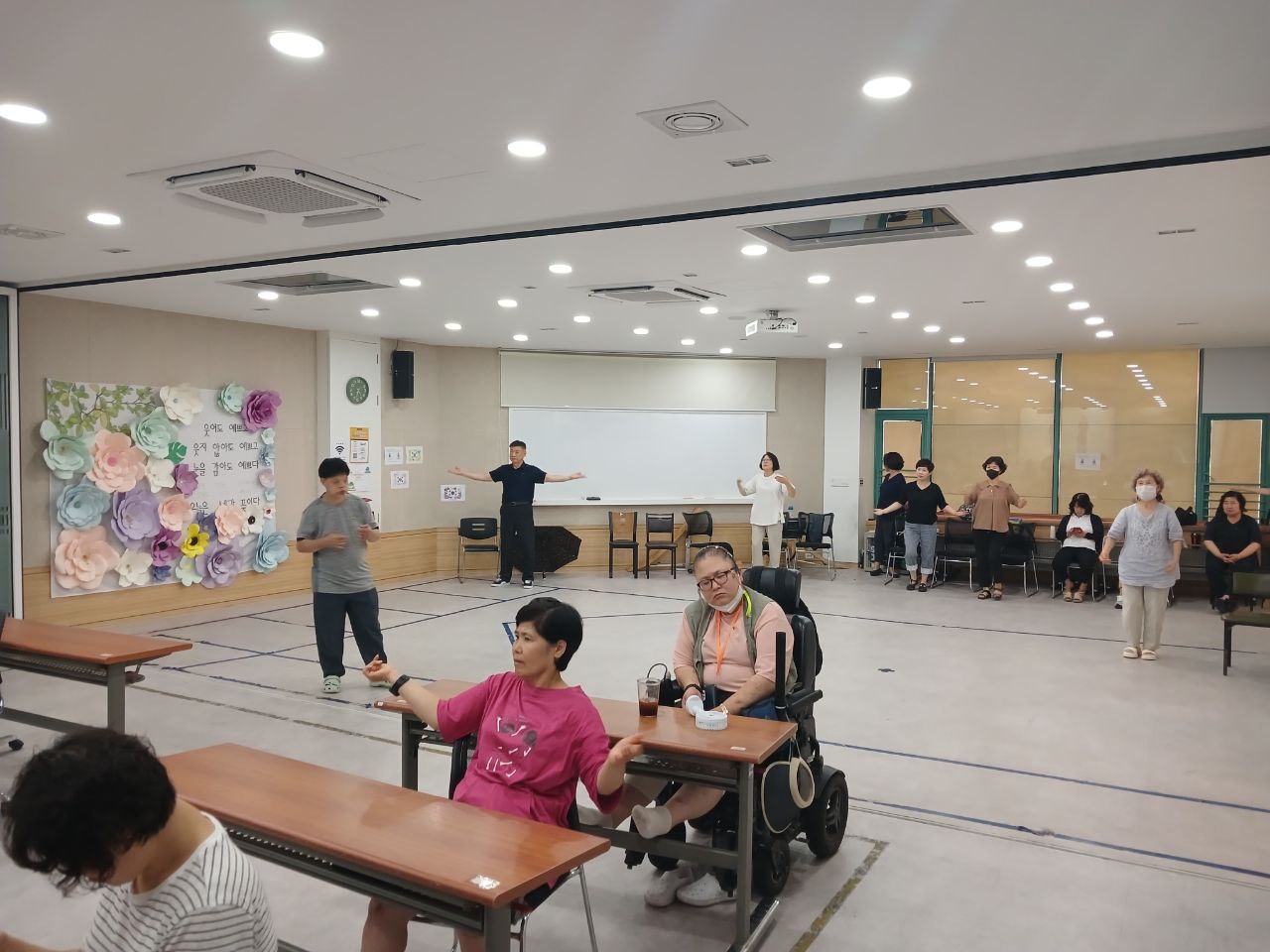 2024년 7월 22일(월) 두둠칫 방송댄스 수업사진