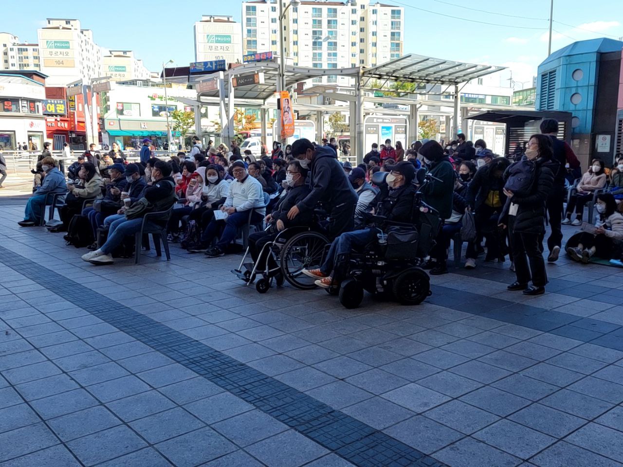 2022/10/24(월) - 제1회 경기장애인인권영화제(수원역 광장)