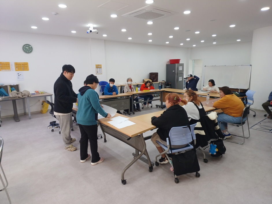 2024년 4월 8일(월) 드로잉 세상 수업 사진