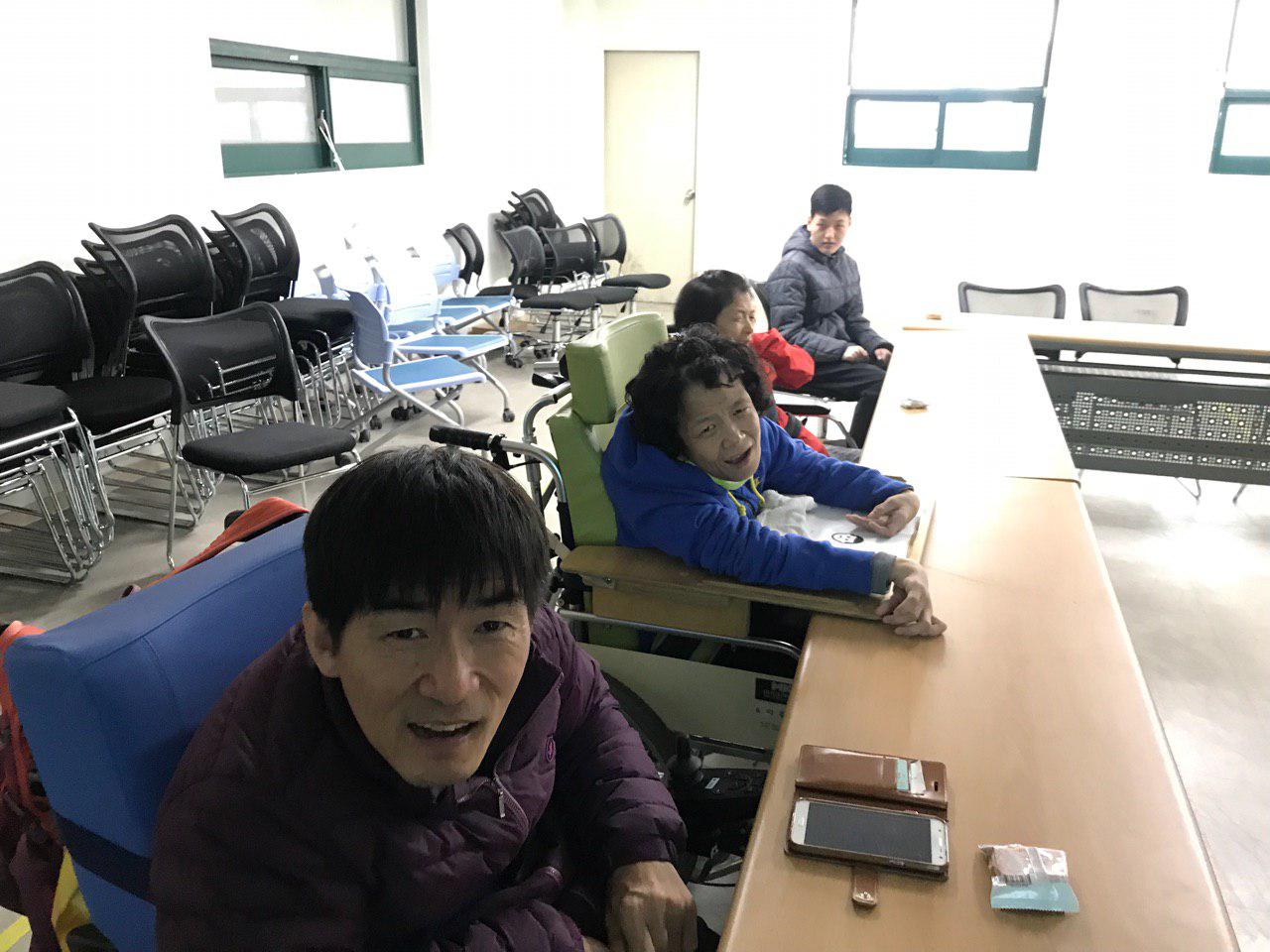 2019년 3월 25일 - 국어수업 사진