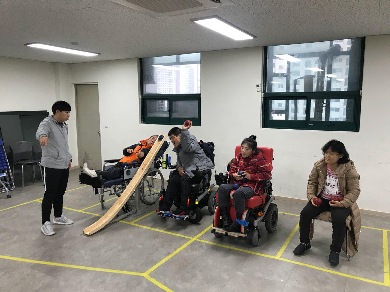 2018년 12월 3일 - 보치아수업 사진