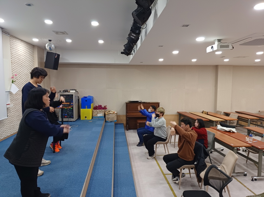 2024년 4월 2일(화) 색동 아리랑-춤 수업 사진