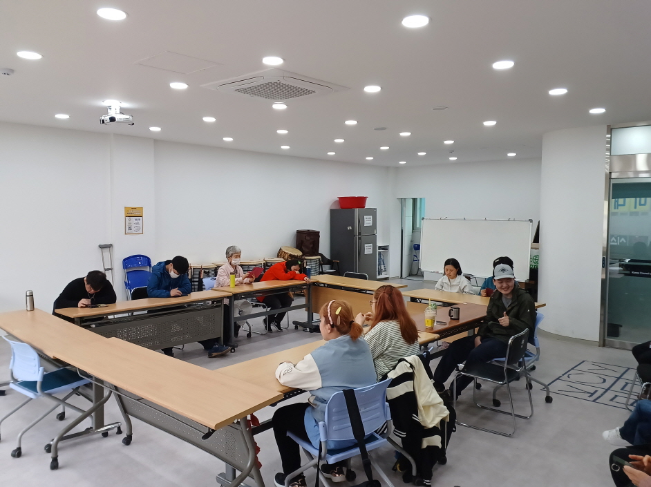 2024년 4월 15일(월) 드로잉 세상 수업 사진