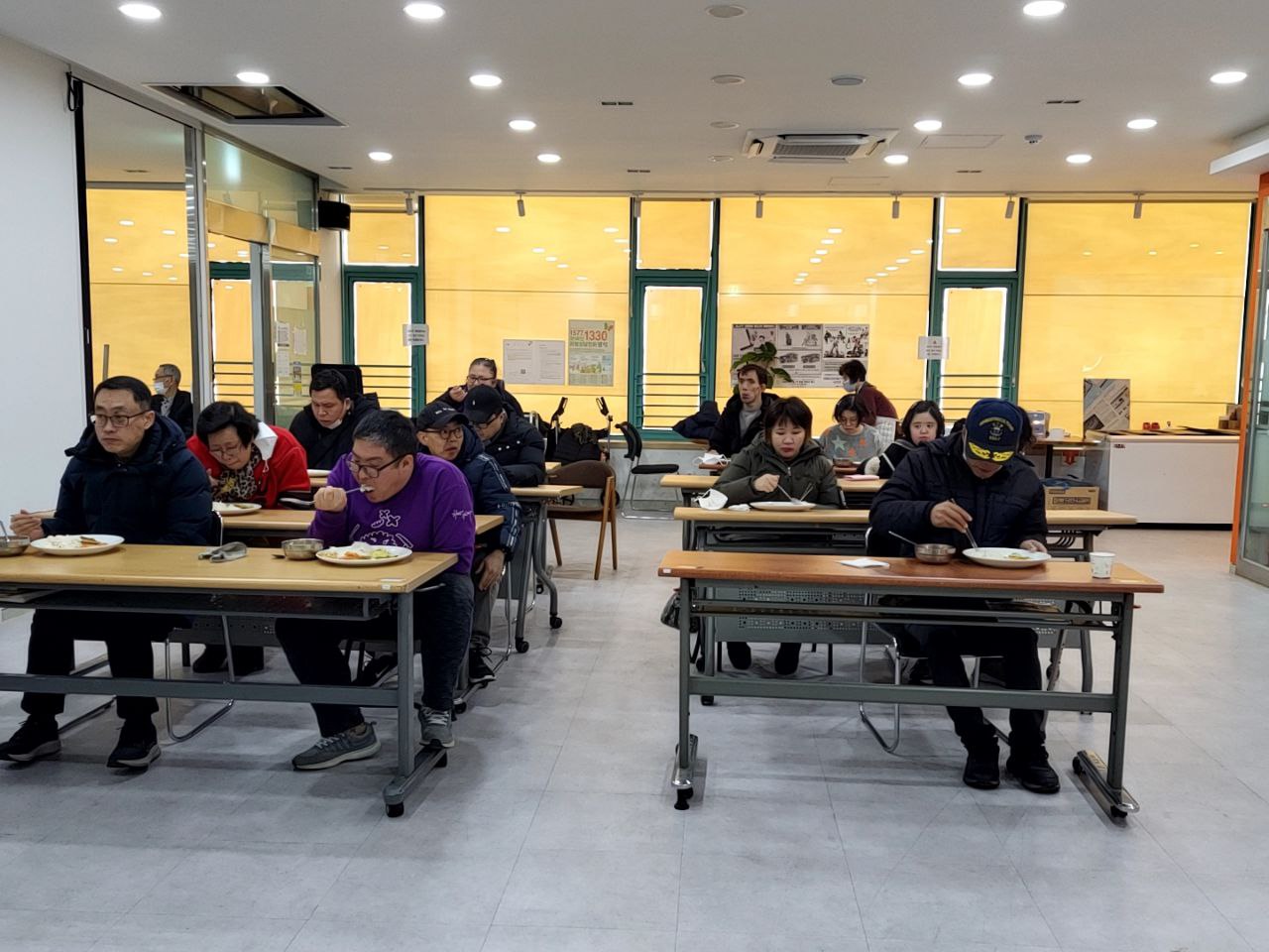 2023/2/6(월)- 점심식사(돈육김치찌개,어묵야채볶음...)