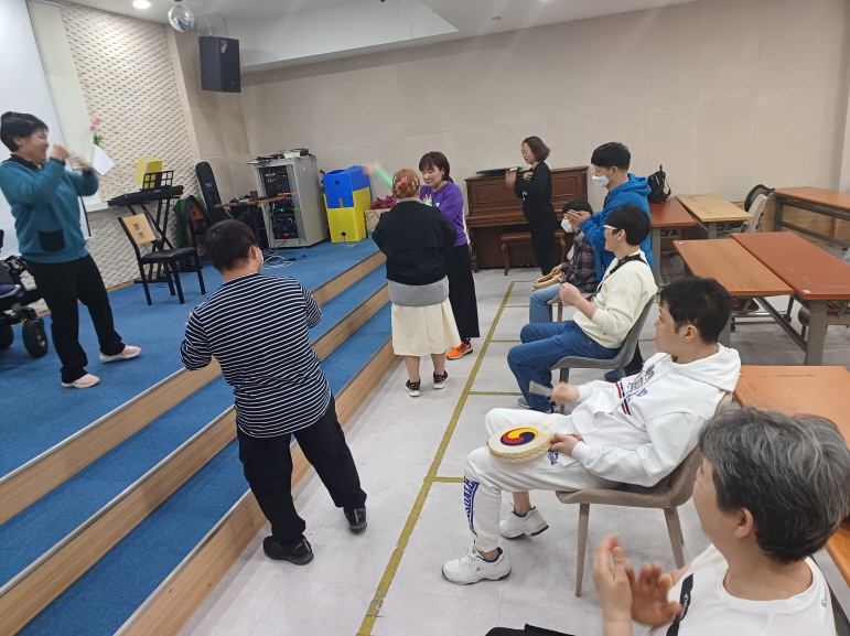 2024년 4월 8일(월) 춤 수업 사진