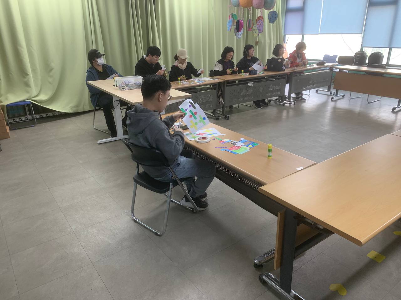 2025년 4월 17일(목) 페이퍼아트 수업사진입니다