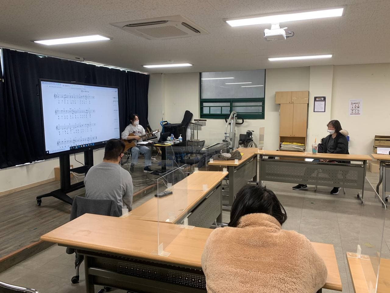 2022/02/24(목) - 음악