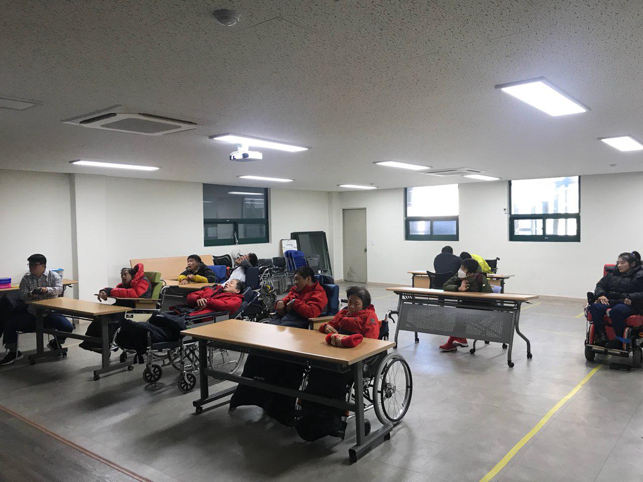 2018년 12월 10일 - 국어수업 사진