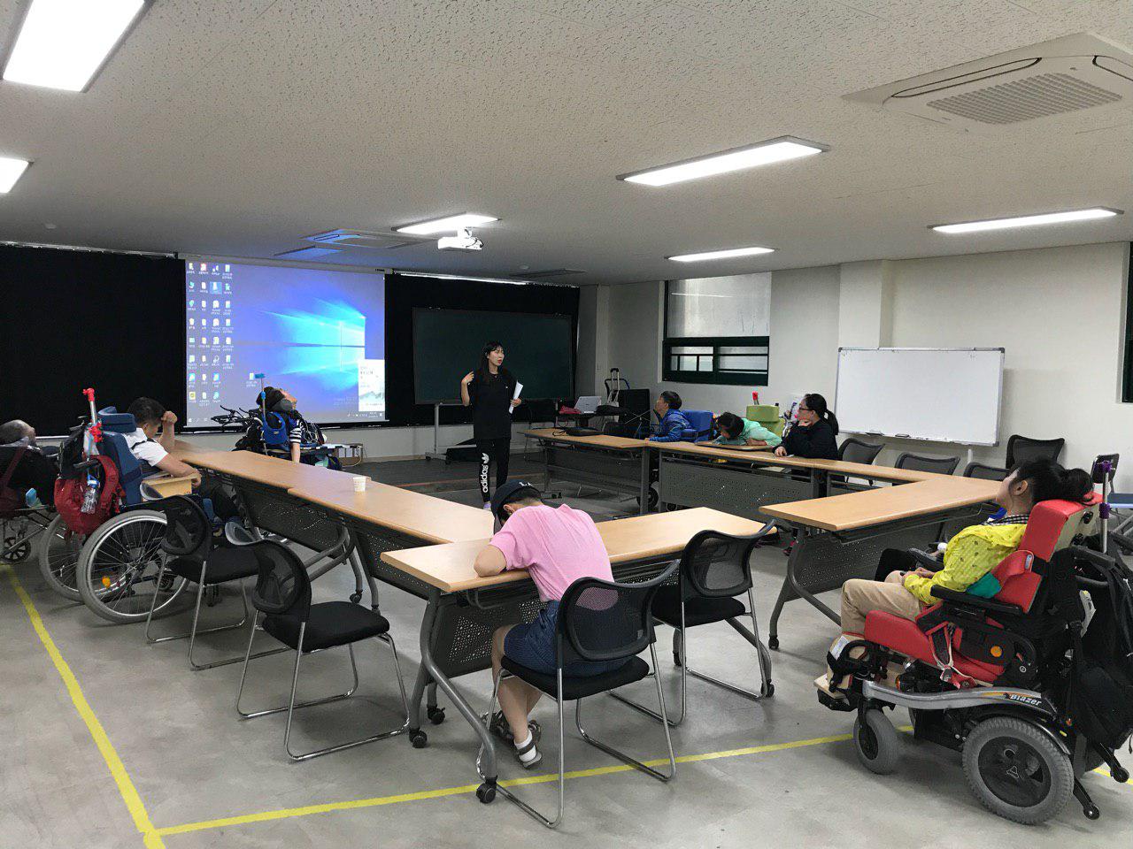 2019년 6월 10일 - 국어수업 사진