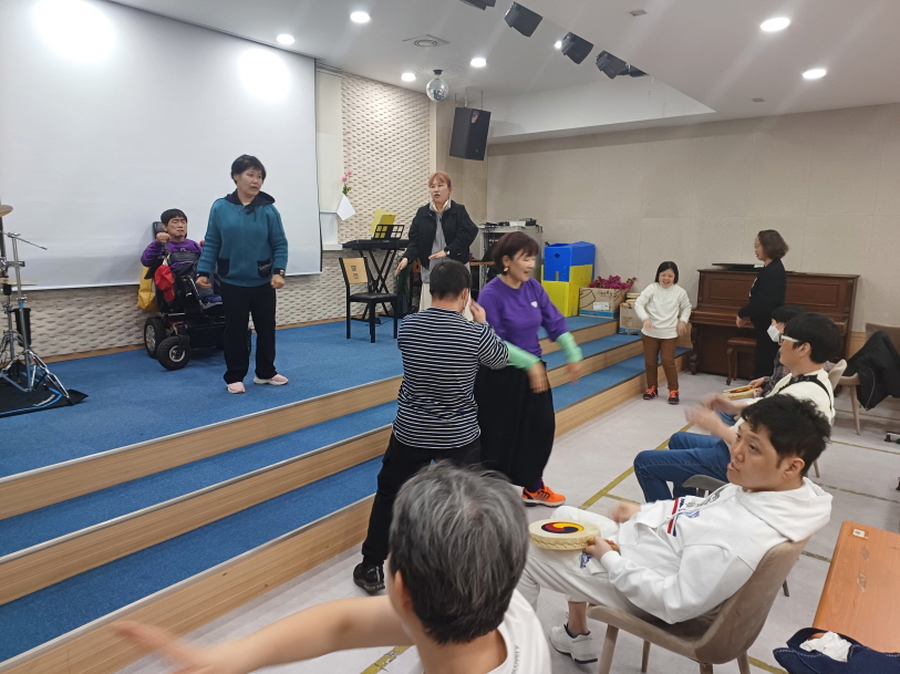 2024년 4월 8일(월) 춤 수업 사진