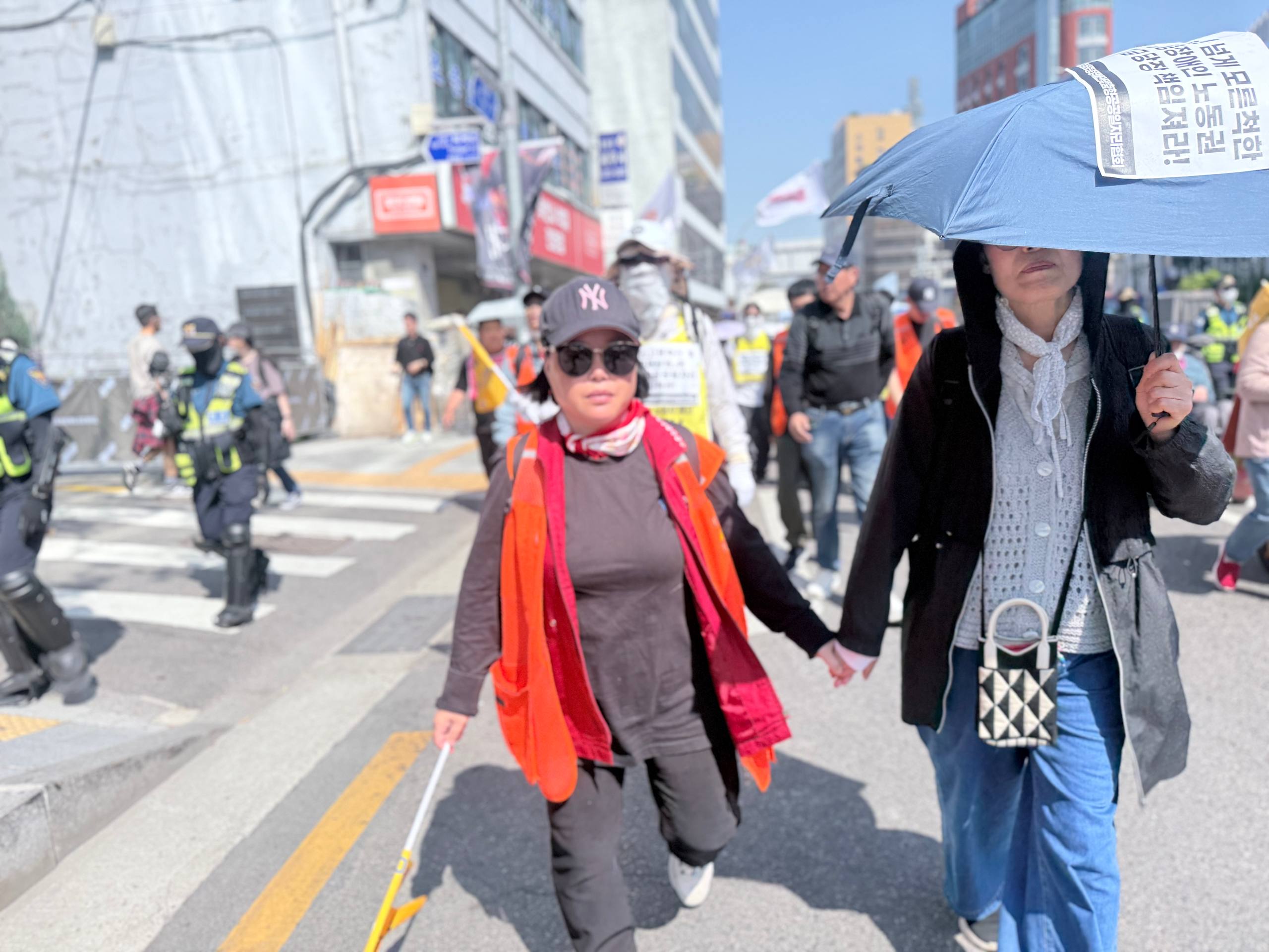 “우리는 노동자로 살아가고 있습니다” – 2026 노동절, 권리중심노동자들의 외침