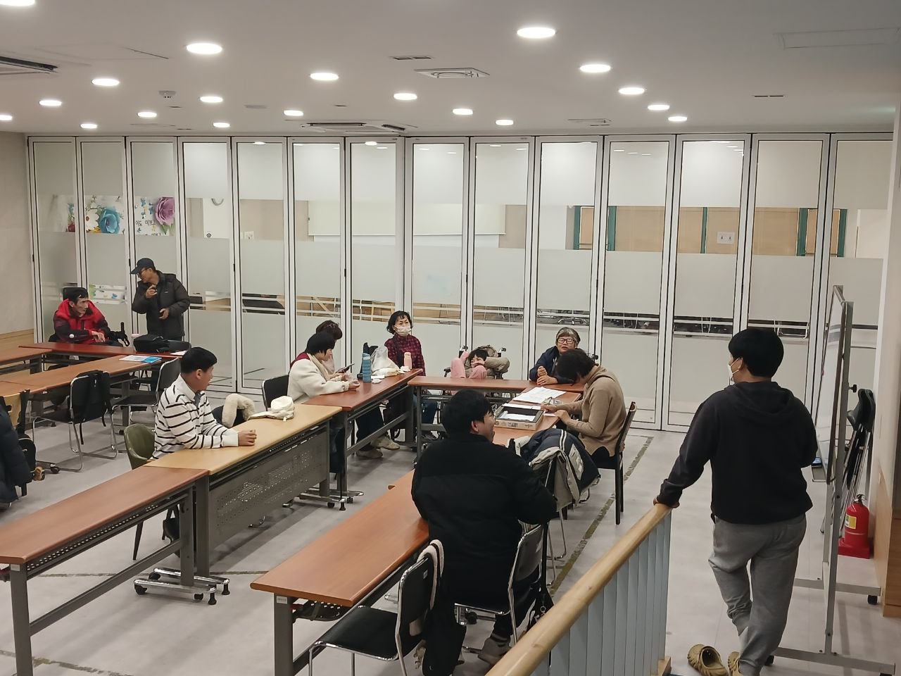 2024년 12월 16일(월) 두런두런 3반 수업사진