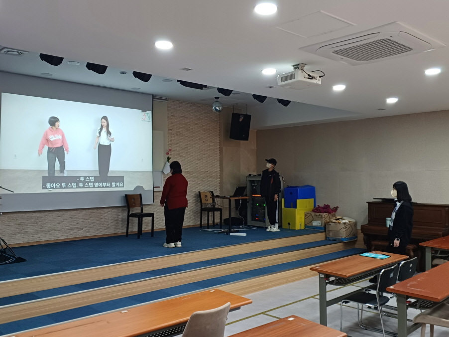 2024년 4월 1일(월) 두둠칫 방송 댄스 수업 사진