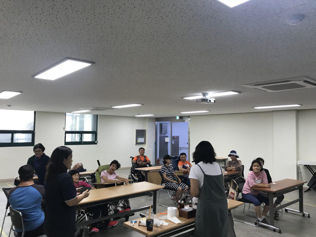 2018년 8월 23일 - 미술수업 사진