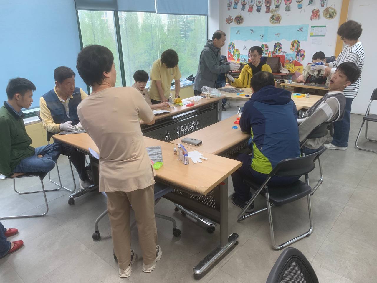 2025년 4월 22일(화) 해맑은 무지개 수업사진