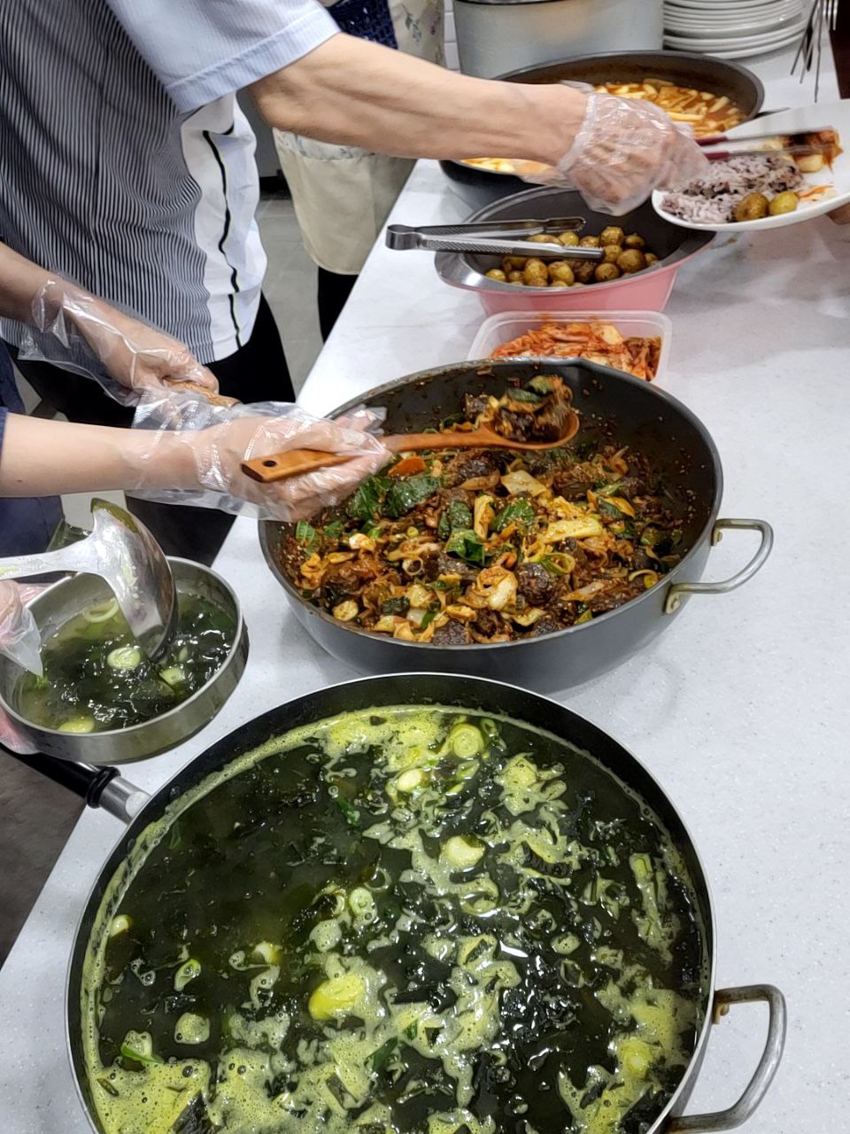 2022/07/08(금) - 점심식사(순대볶음, 떡볶이, 미역국...)