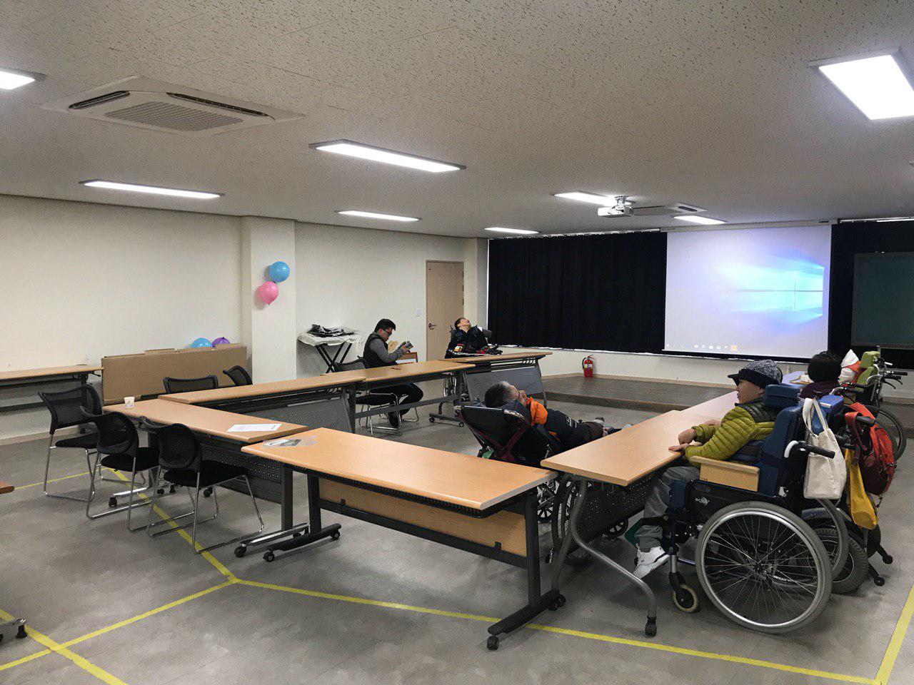 2019년 2월 25일 - 국어수업 사진