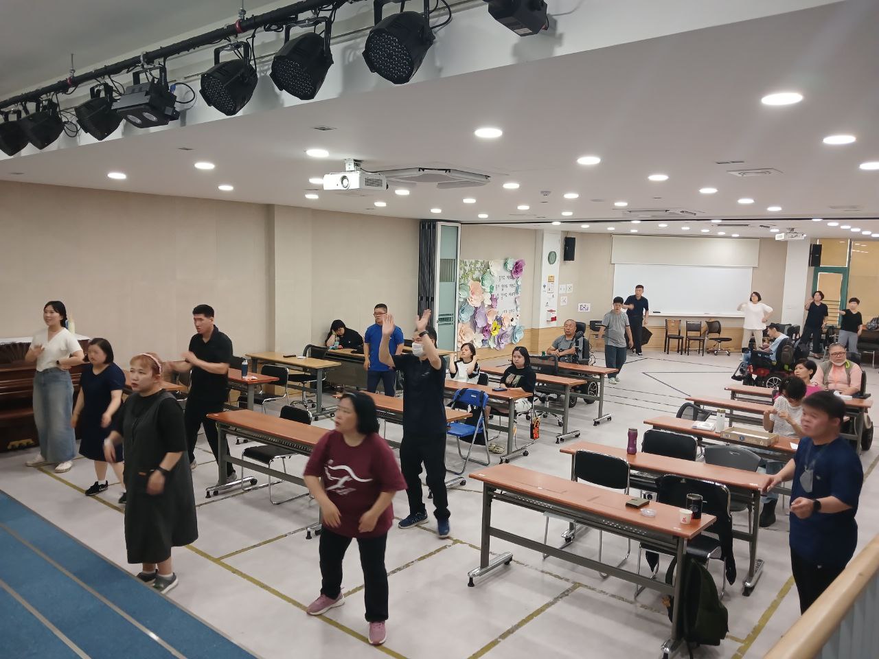 2024년 7월 22일(월) 두둠칫 방송댄스 수업사진