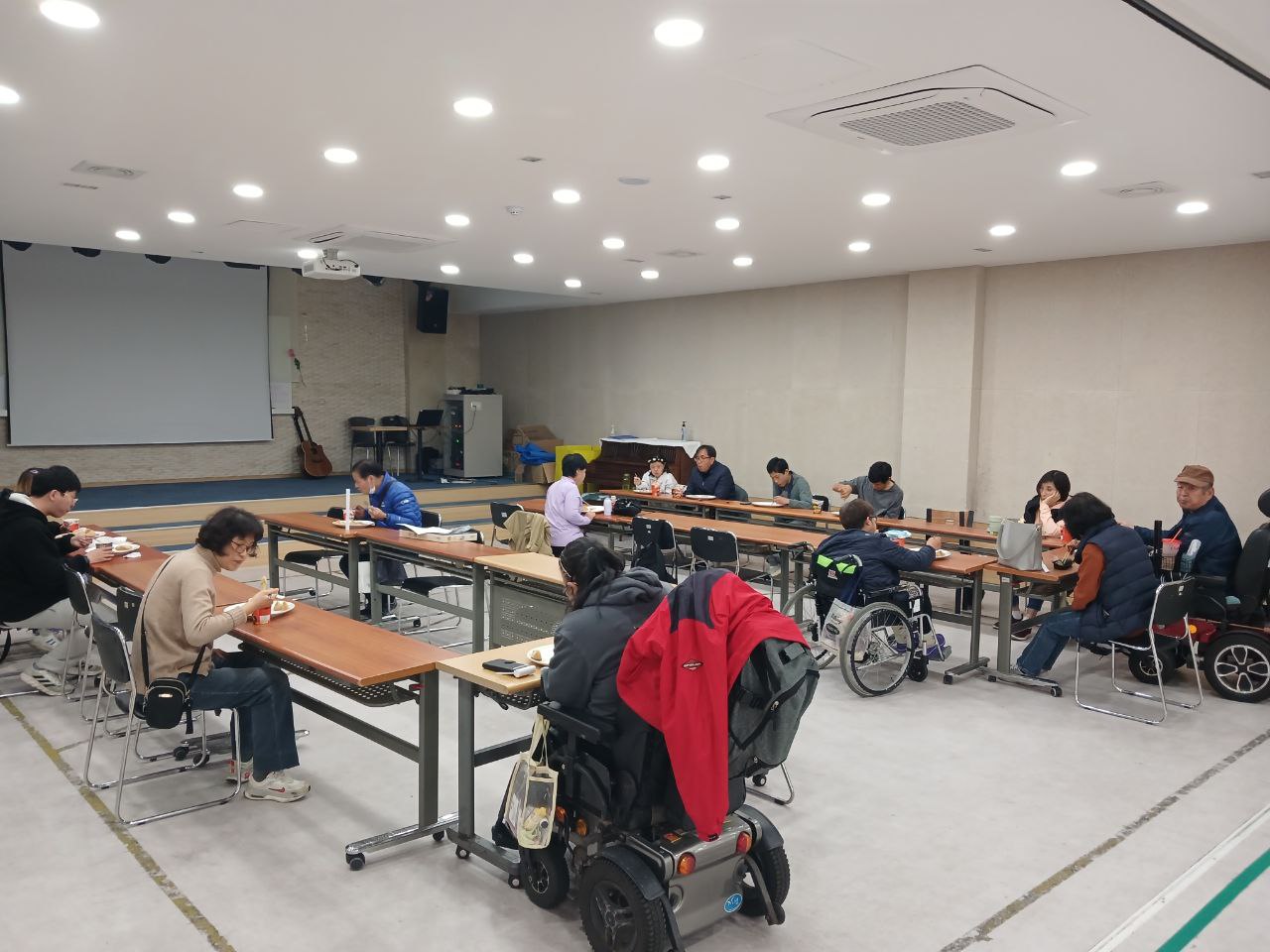 22024년 11월 15일(금) 점심식사 사진