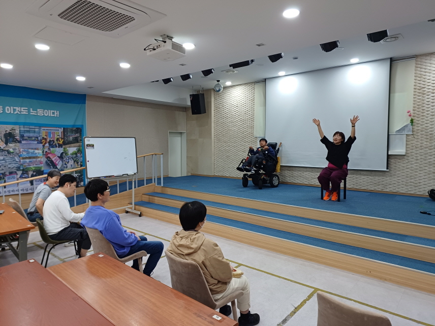 2024년 4월 15일(월) 춤 수업 사진