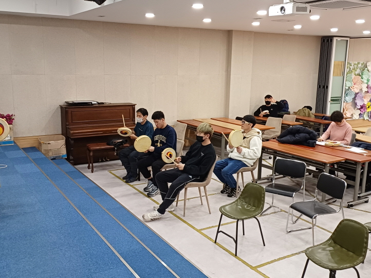 2024년 3월 12일(화) 색동 아리랑 춤 수업 사진