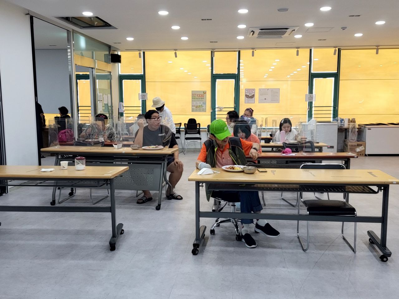 2022/08/26(금) - 점심시간(잡곡밥, 감자조림, 돼지김치찌개...)