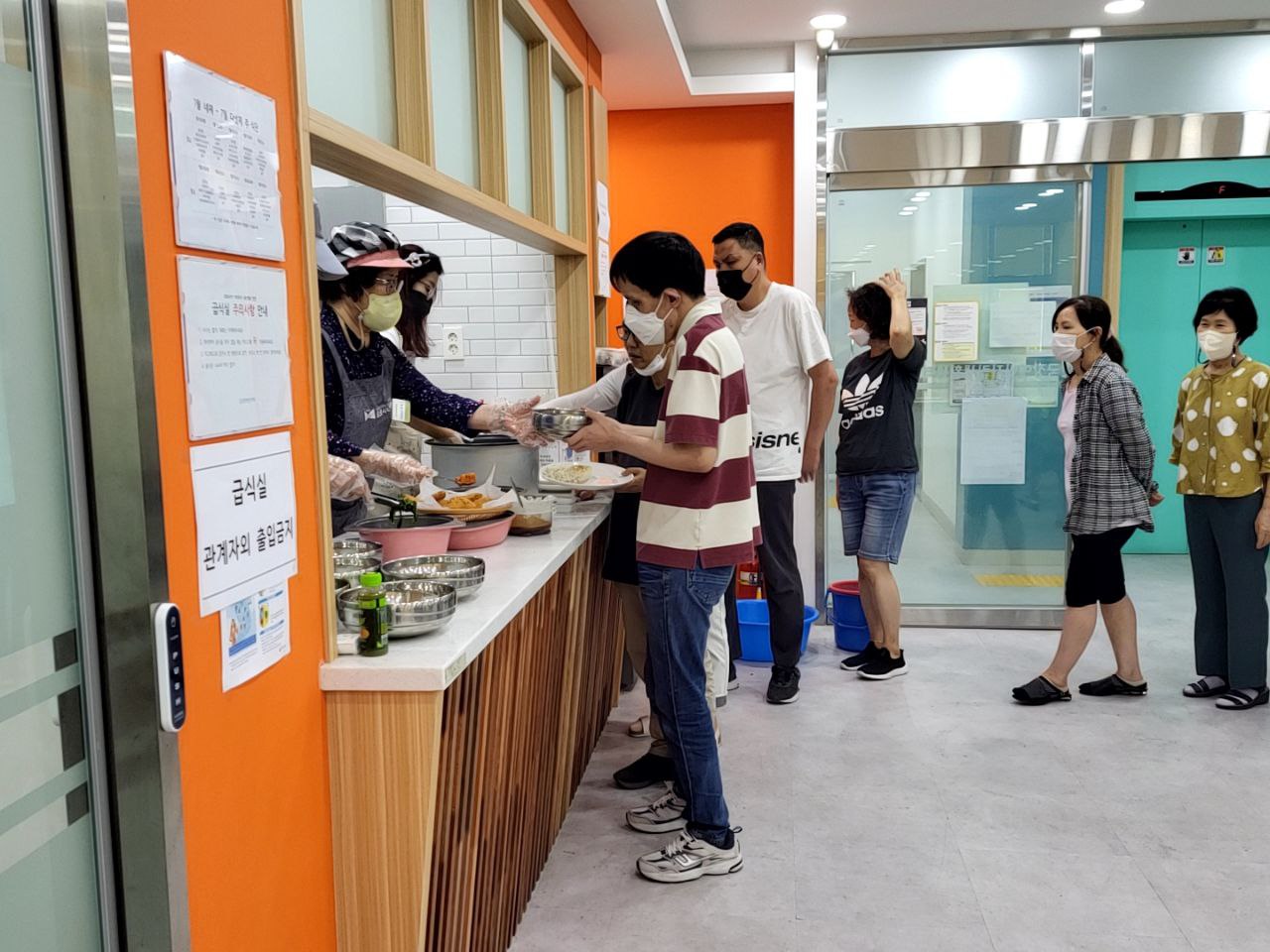 2022/07/29(금) - 점심식사(설렁탕, 돈까스, 멸치볶음...)