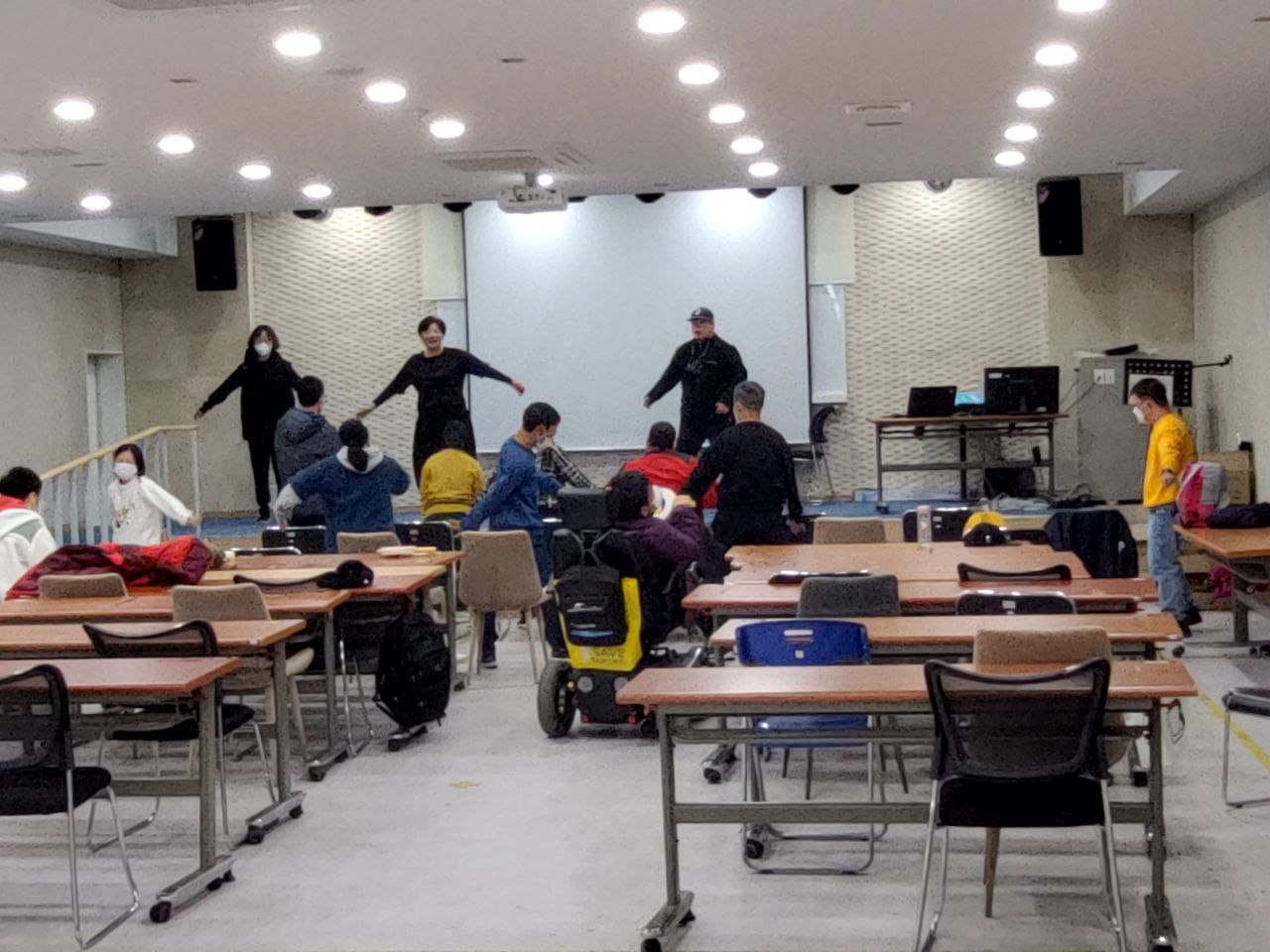 2022/11/15(화) - 춤
