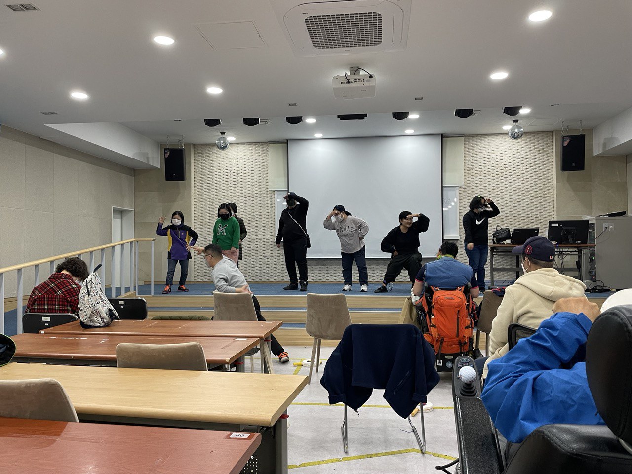2022/10/18(화) - 춤 & 노래 수업