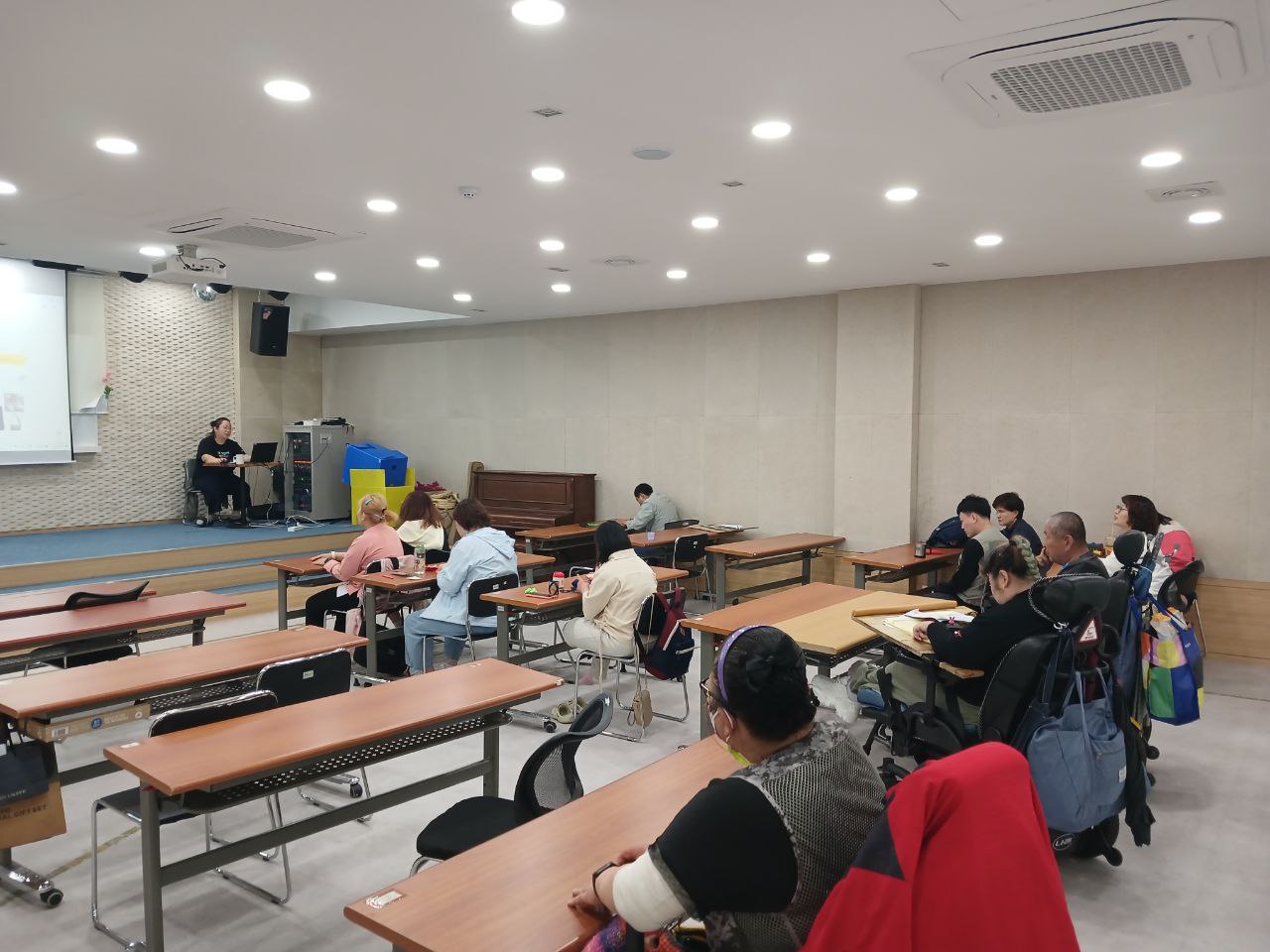 2024년 5월 10일(금) 해피투게더 중등 시민사회 수업사진