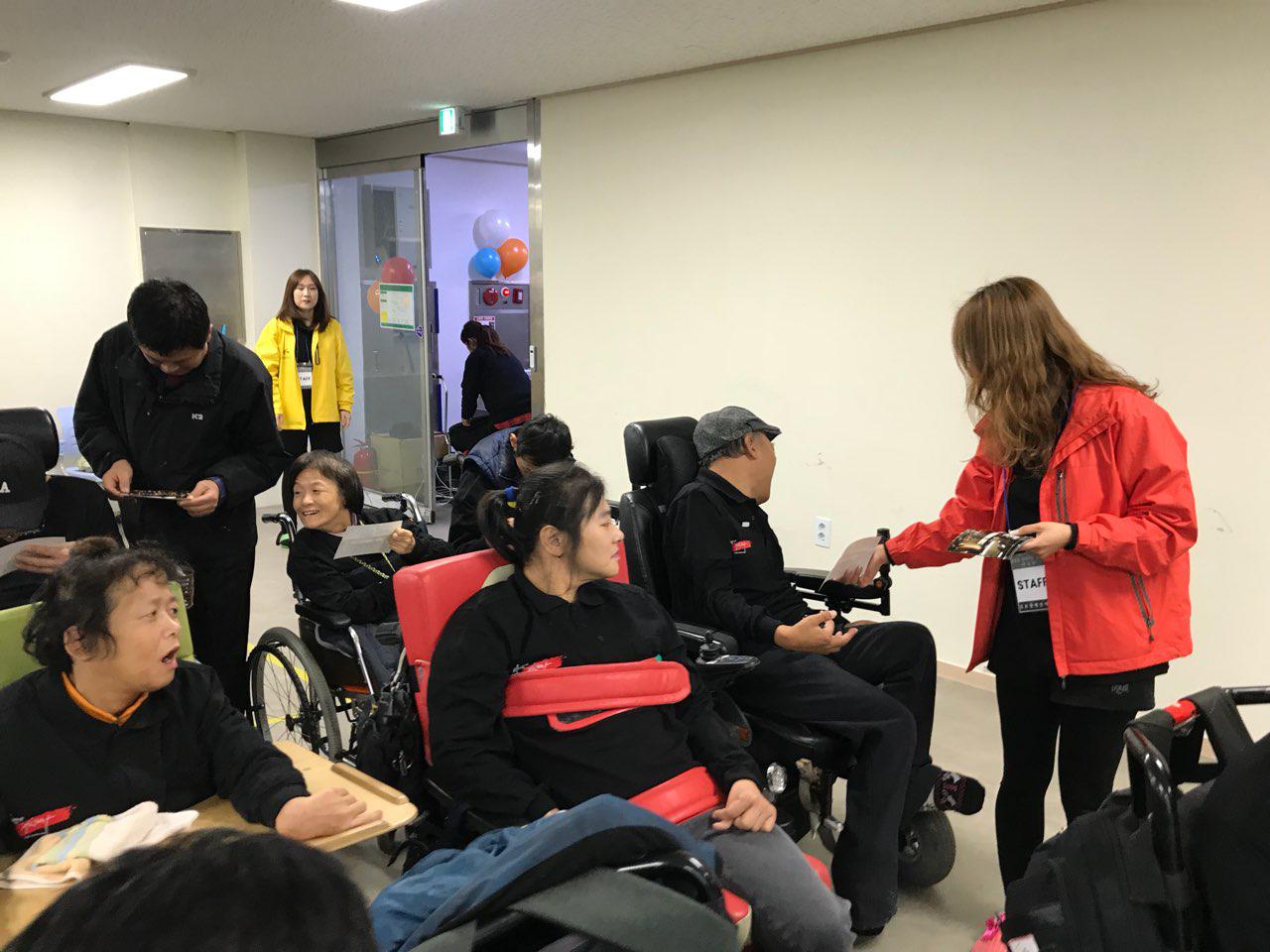 2018년 12월 12일 - 발표회 사진